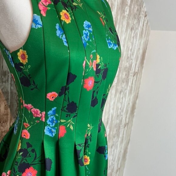 Women's NWT Vincent Camuto Sleeveless Dress size 6 - Picture 3 of 7